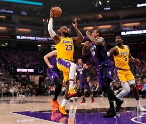 BOB半岛-湖人不敌国王凸显三点：全队打铁东契奇带不动詹姆斯，裁判尽力了