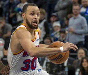 BOB半岛官网-不愿透支未来&amp;厌恶平庸阵容 库里为何反复横跳？