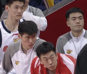 21分胜吉林！奎因打爽了徐杰复活了，有2件事却让杜锋高兴不起来